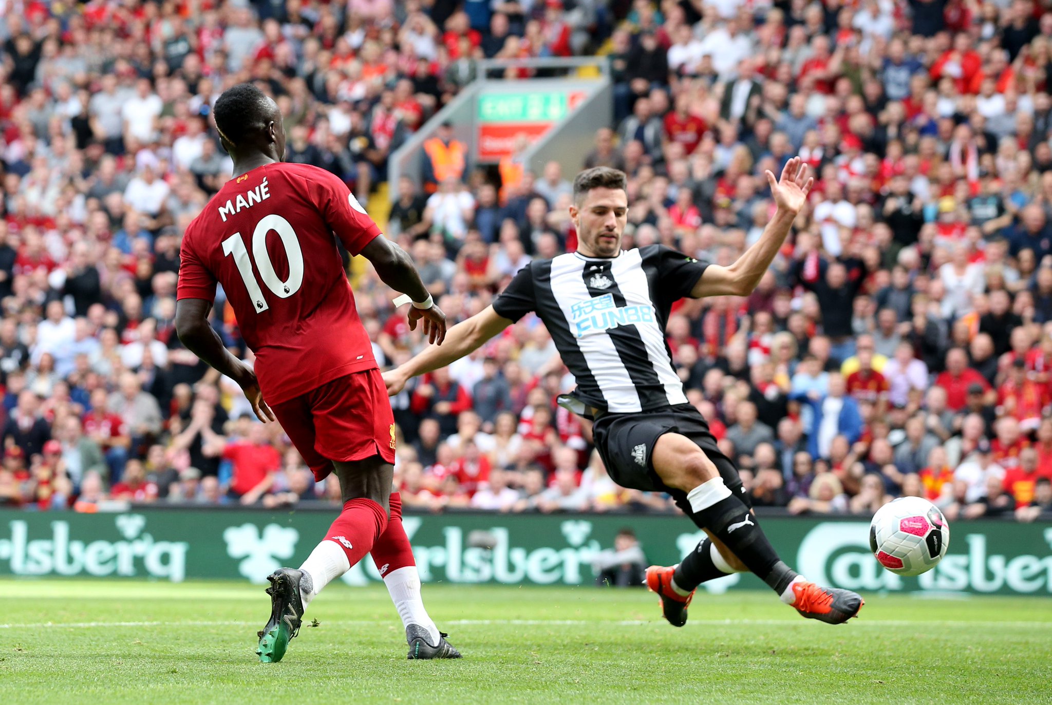 他给我们带 他给我们带